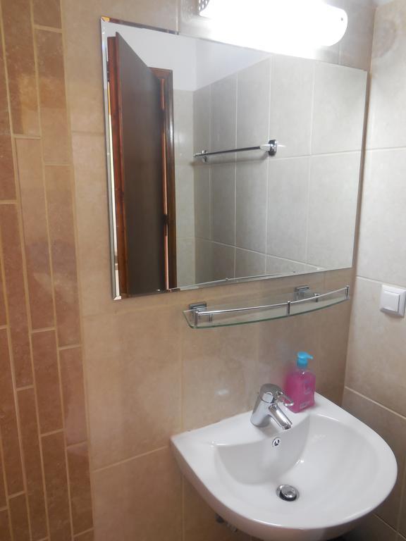 Apartament Petros